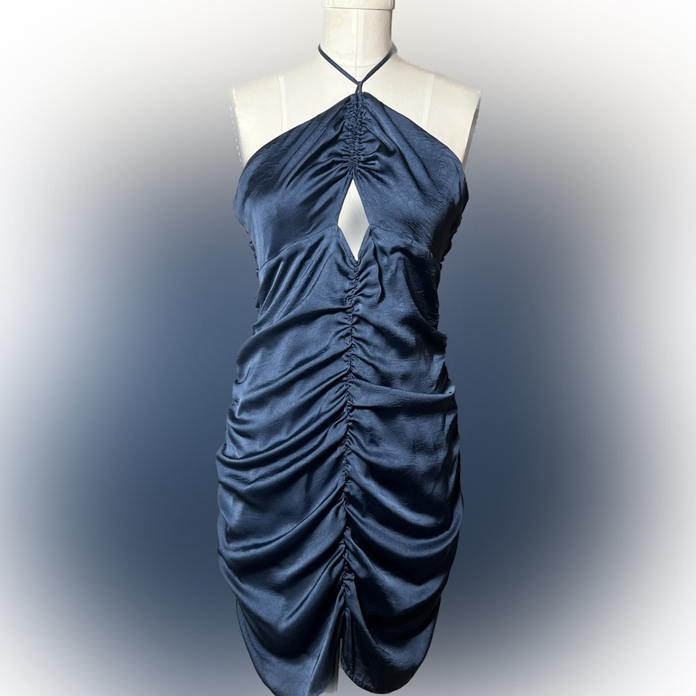 Size L dress